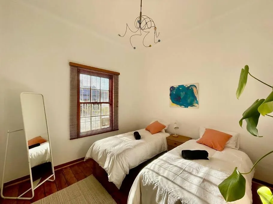 Heritage Home In Upper Woodstock Cape Town 0*,